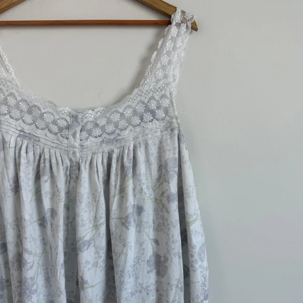 Eileen Fisher eileen west
